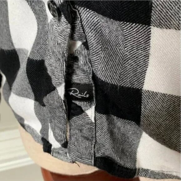 Rails Hunter Button Down Flannel Shirt Ebony White Buffalo Check Plaid Small - Picture 7 of 10
